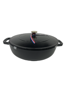 STAUB öntöttvas mély serpenyő, öntöttvas fedővel 28 cm átmérőjű, fekete.(43)