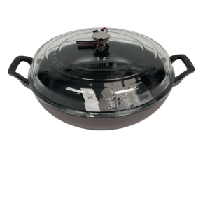 Staub öntöttvas serpenyő 30 cm-es öntöttvas saute serpenyő fedővel – cseresznye virág színű